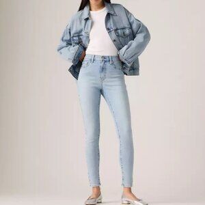 Levi's 720 High Rise Super Skinny Light Wash - 31